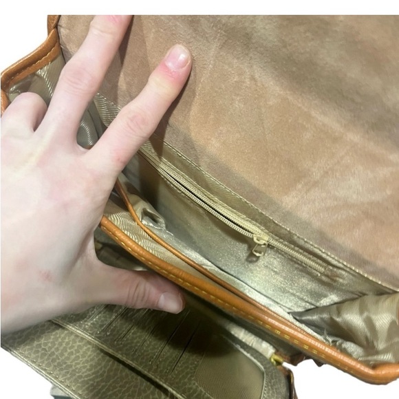 Vintage Style Surry Two Tone Faux Leather Flap Shoulder Cross Body Bag - Picture 8 of 8